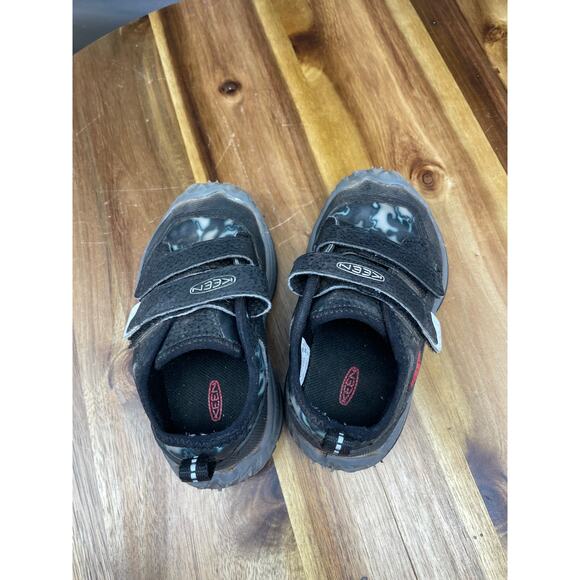 Keen Boys Size 6 (EU 22) Speed Hound Black Camo Hiking Hook & Loop Sneakers - Picture 6 of 10